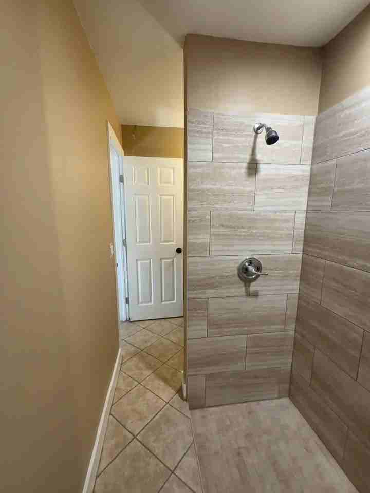 608 60th Avenue Dr W - Photo 6 of 9