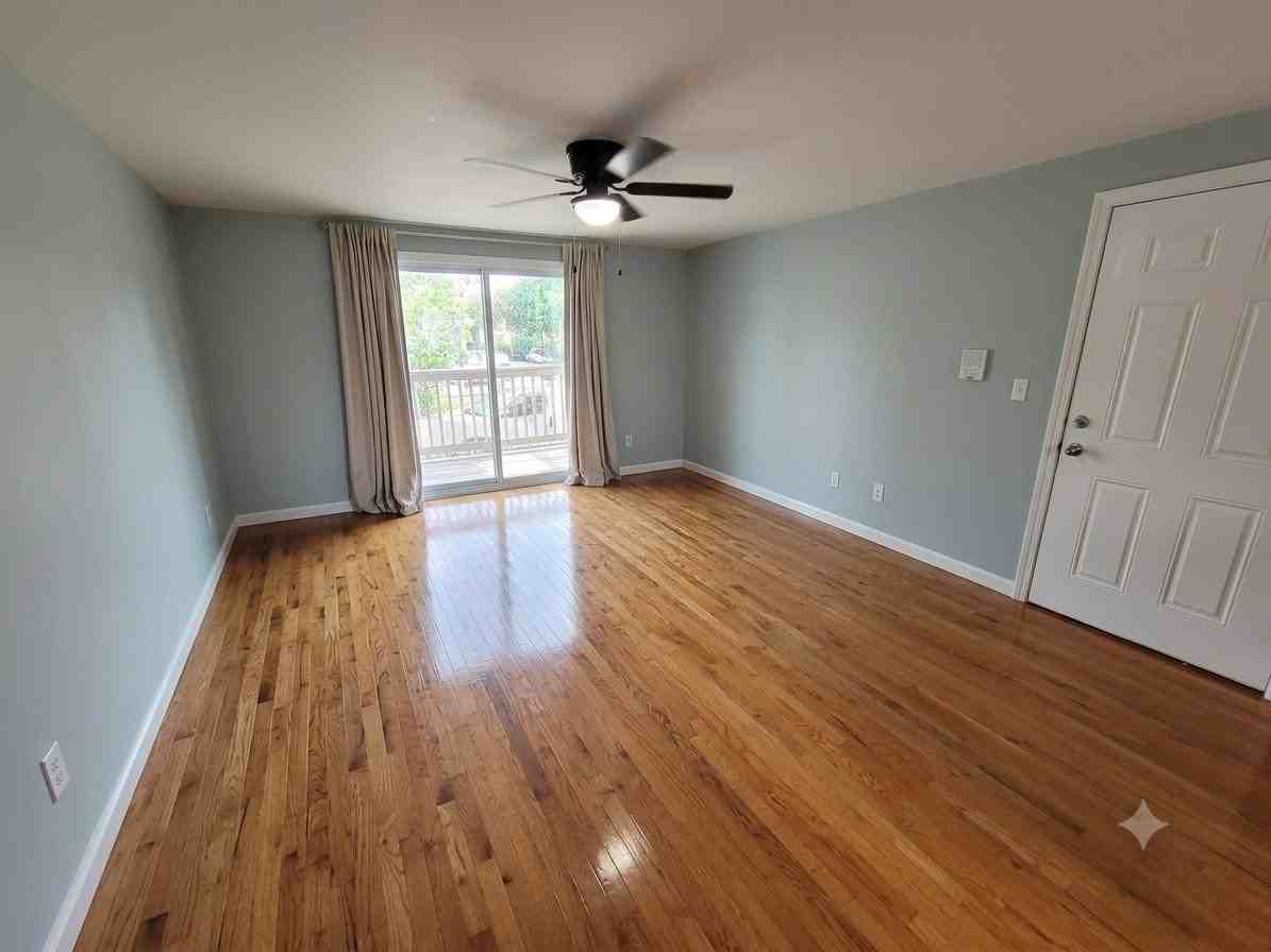 99 W 6th St #4 - Photo 5 of 10