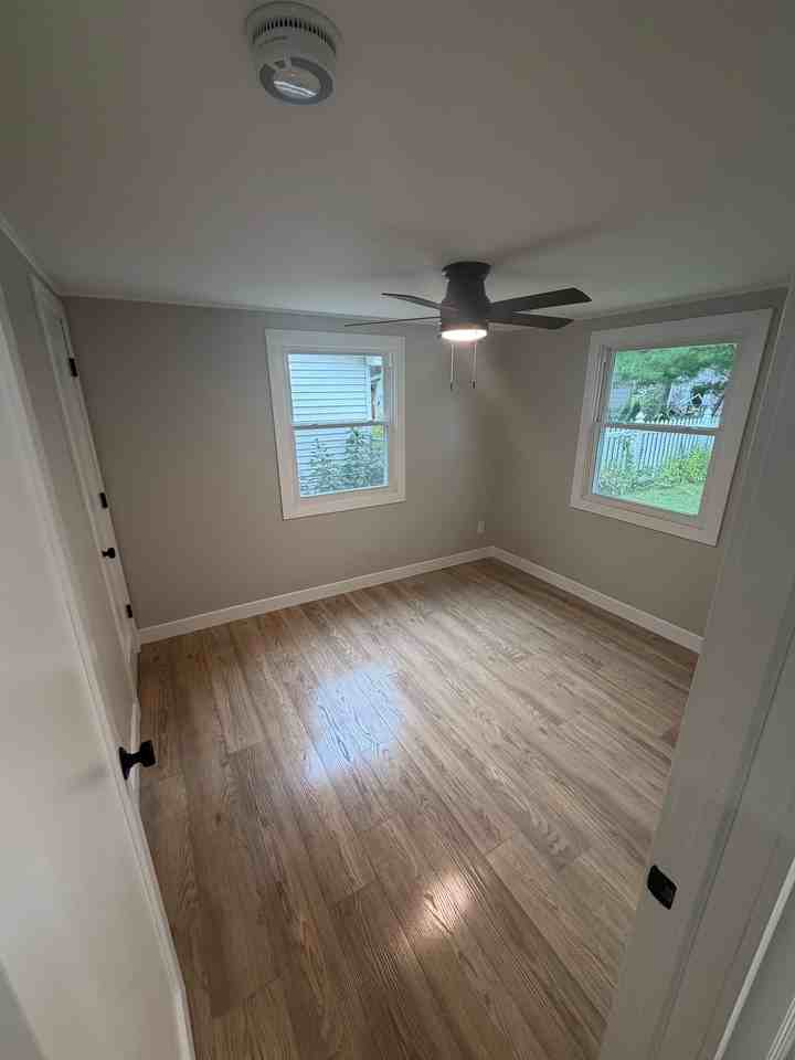250 N Levasseur Ave - Photo 7 of 12