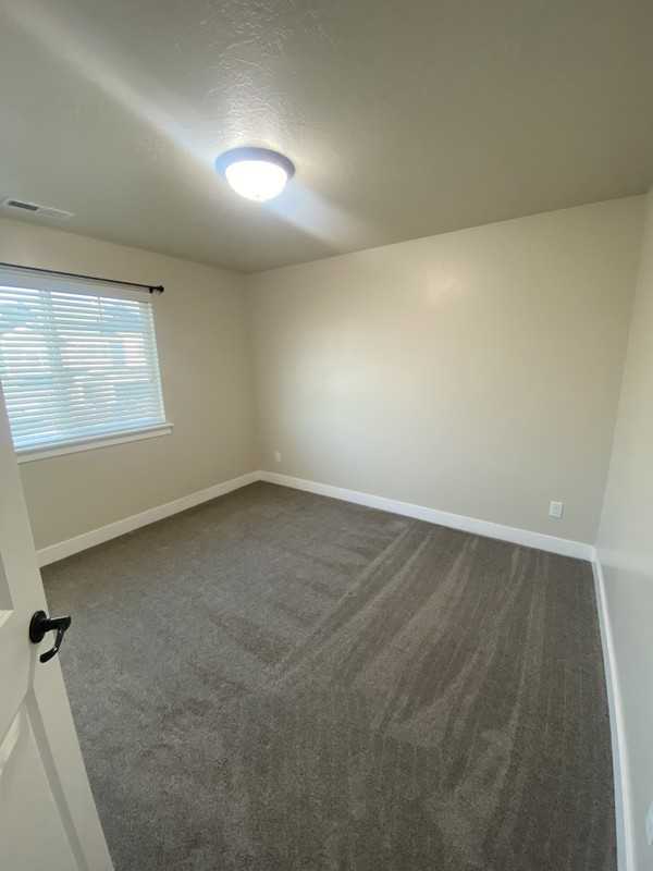 4882 W Spire Way - Photo 2 of 7
