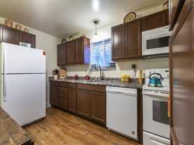 271 W Pioneer Cir - Photo 1 of 1