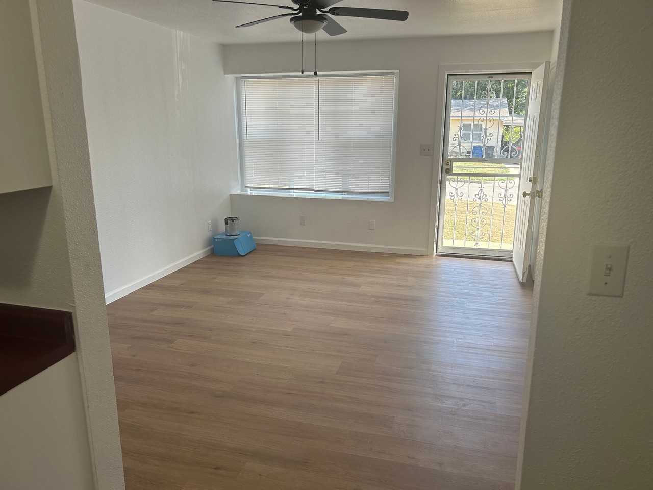 515 E 58th St N - Photo 7 of 17
