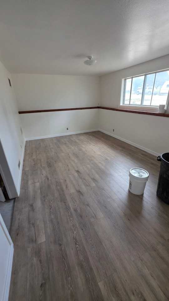 106 Freedom Dr - Photo 7 of 12