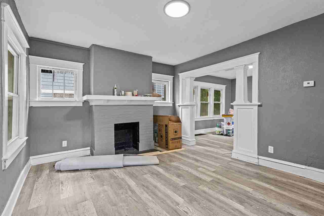 3828 Chestnut Ave - Photo 3 of 18