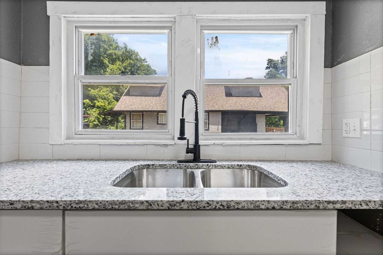3828 Chestnut Ave - Photo 7 of 18