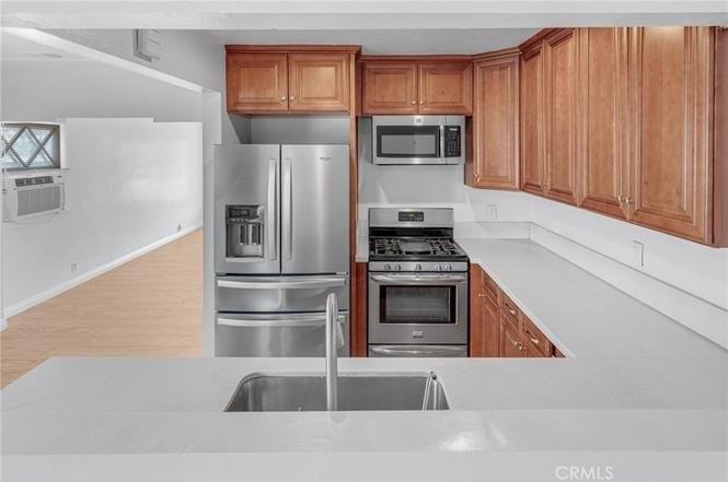 7945 Hondo St - Photo 7 of 30