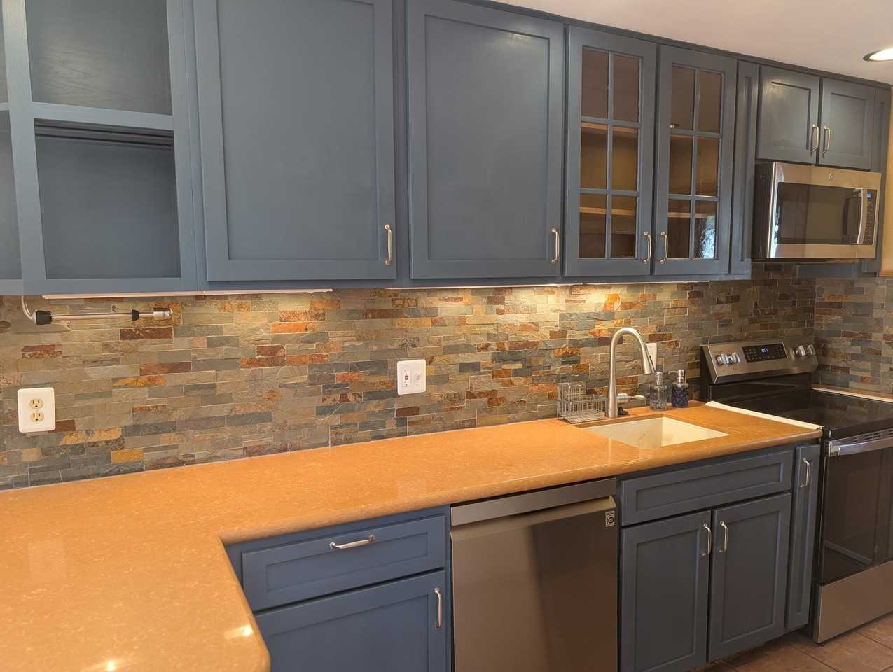 821 Shoshone Pl - Photo 7 of 33