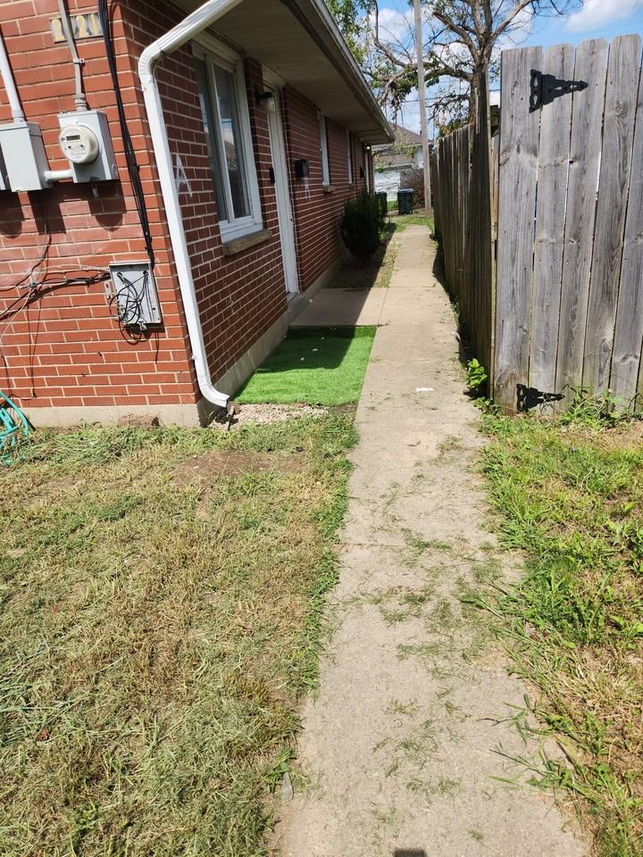 2121 Bellefontaine Ave #A - Photo 3 of 13