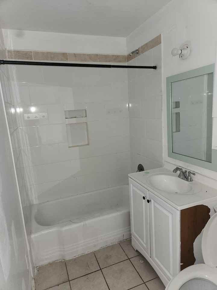 2121 Bellefontaine Ave #A - Photo 7 of 13