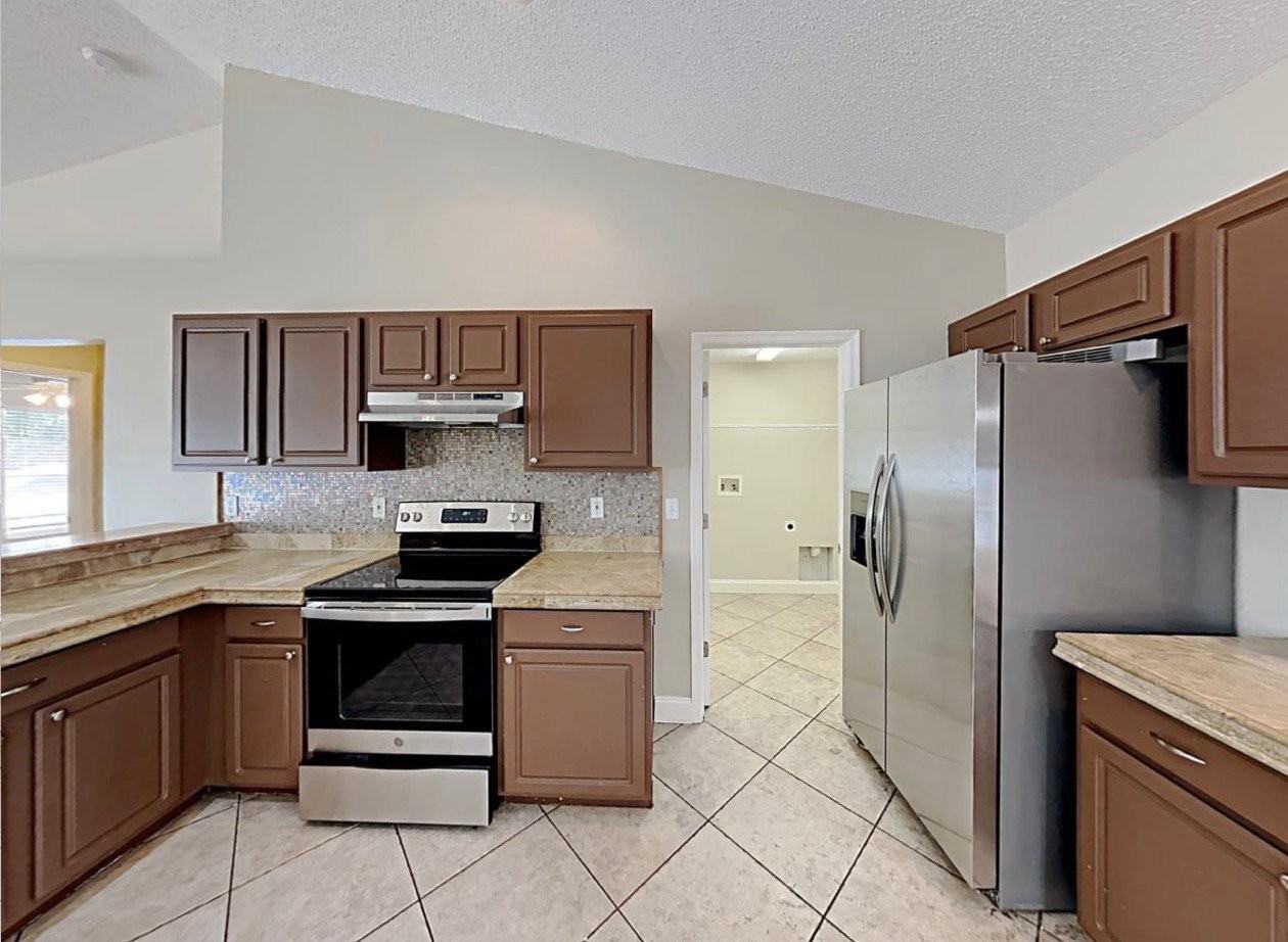 1409 Windy Bluff Dr - Photo 4 of 15
