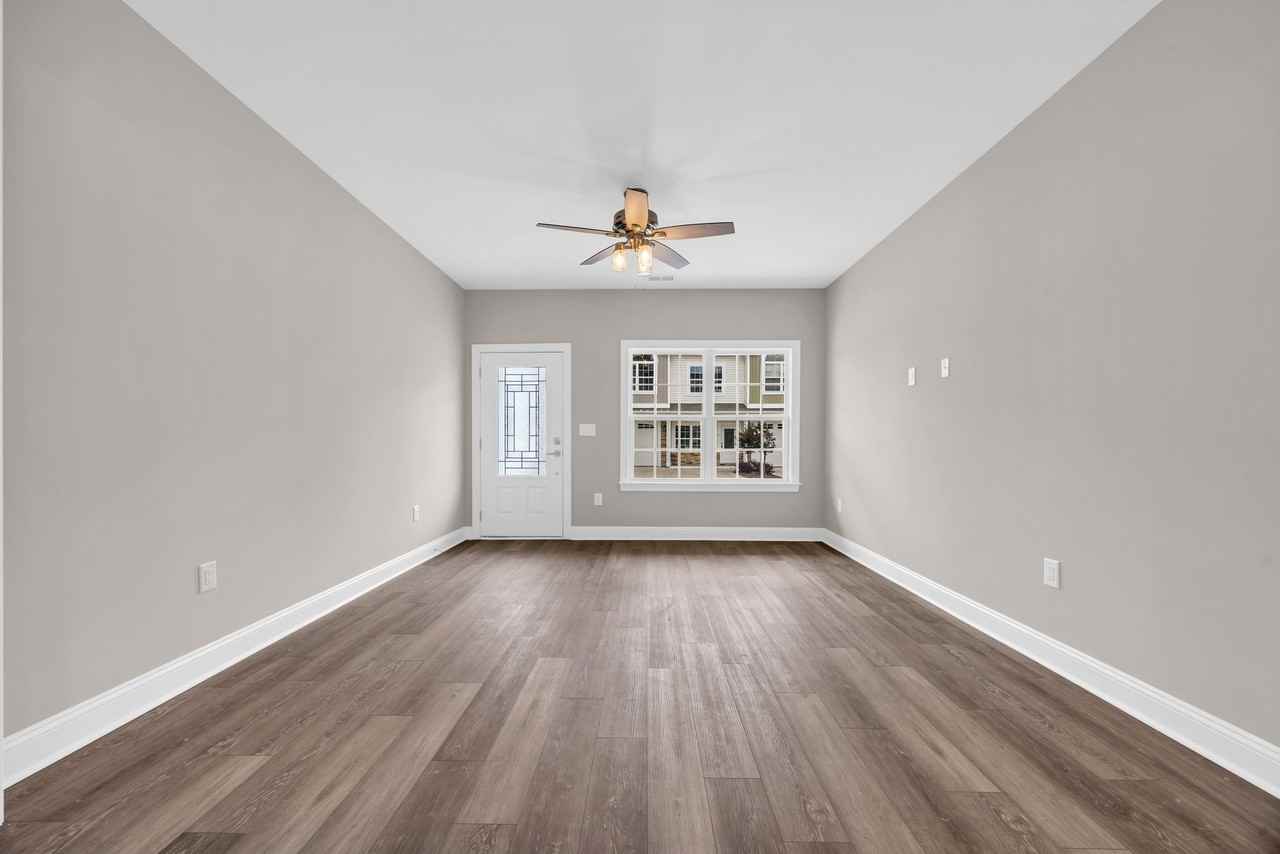 900 62nd Ave N #3C - Photo 2 of 20