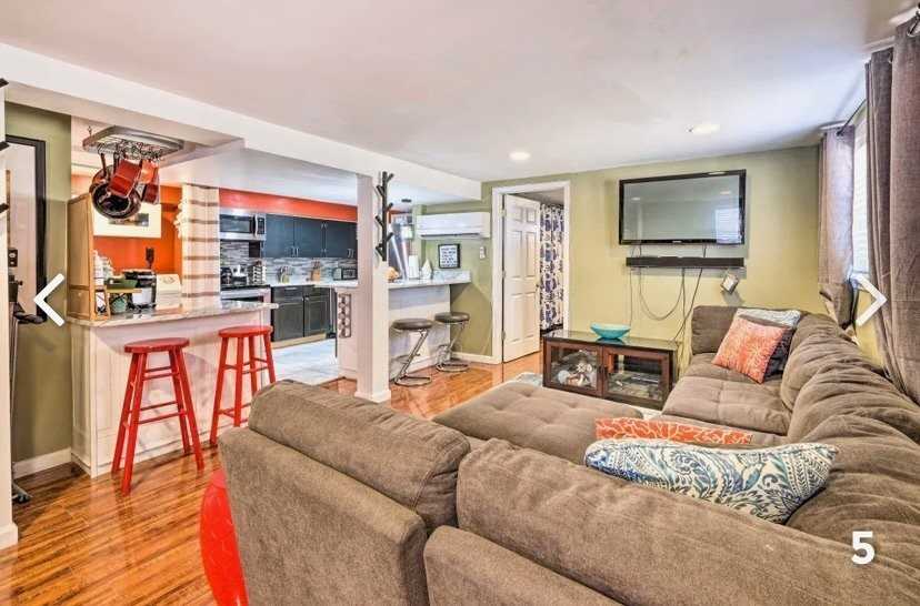 1522 Jutewood Ave #B - Photo 3 of 12