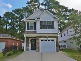 featured image of 102 N Fir Ave