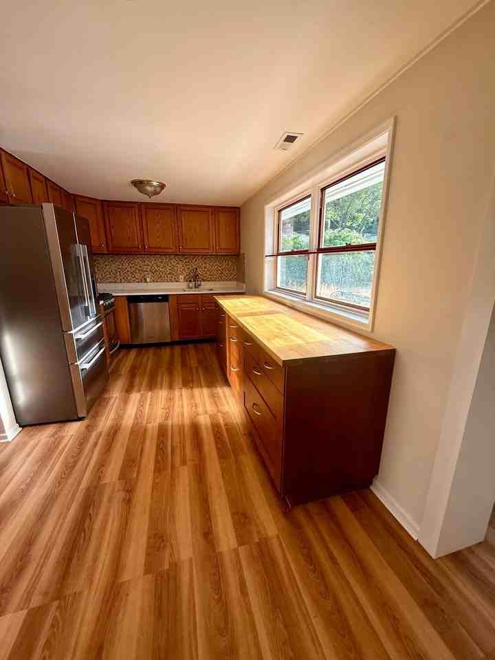 16511 22nd Ave Ne - Photo 4 of 19