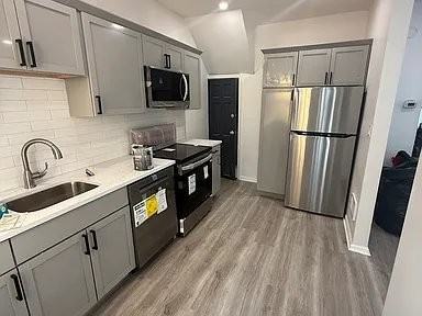 2412 Jessup St - Photo 5 of 10