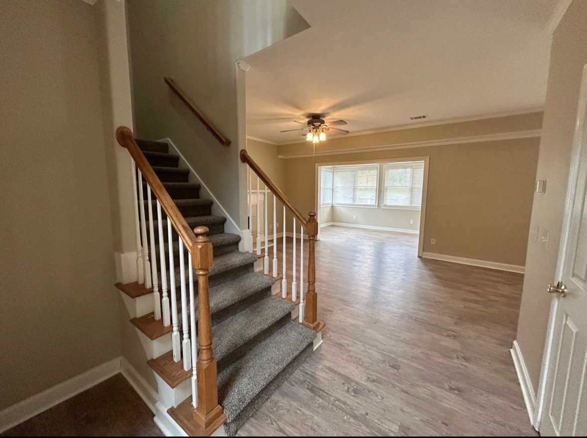 4390 Beacon Hill Dr Sw #18 - Photo 3 of 9