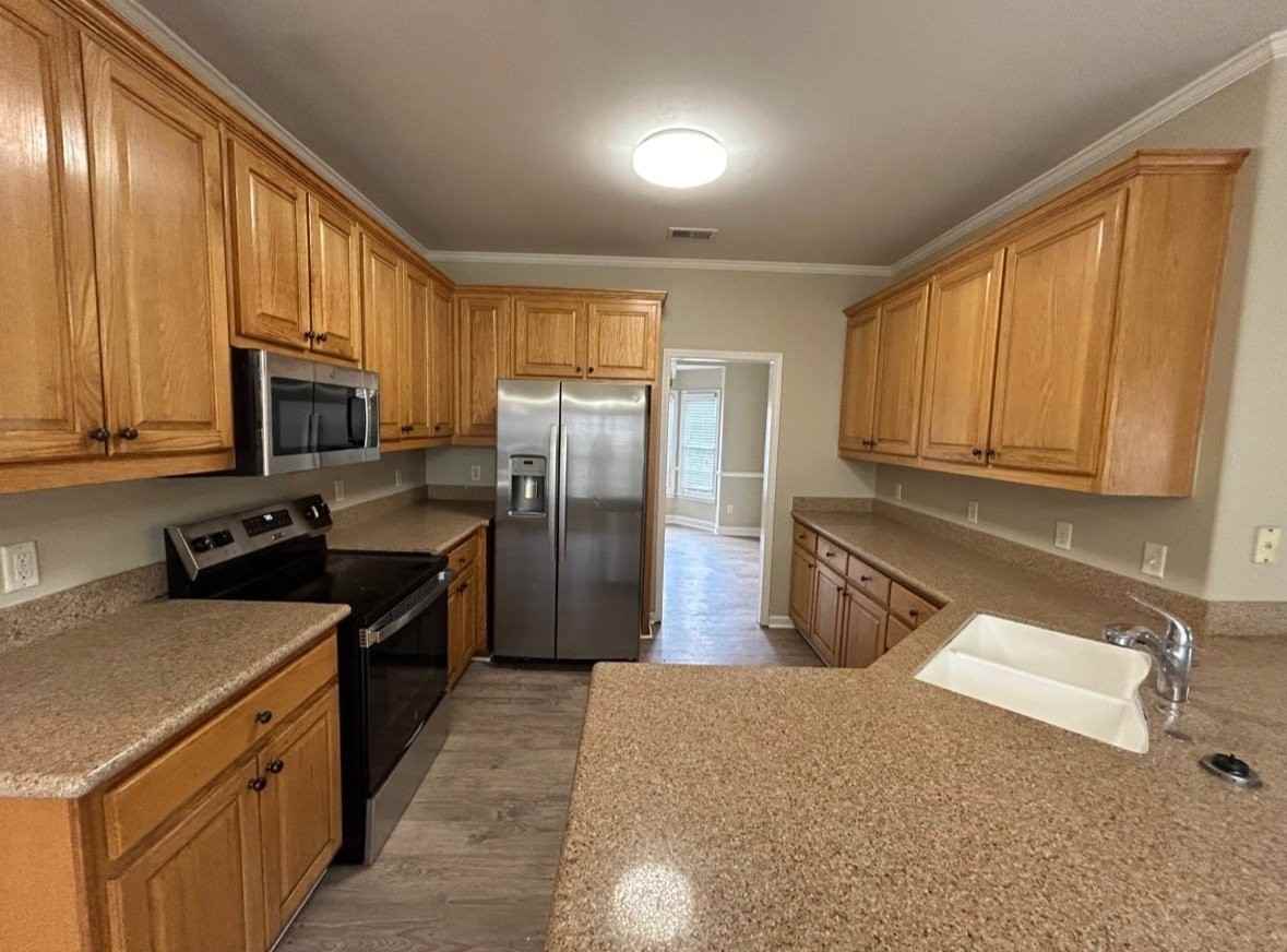 4390 Beacon Hill Dr Sw #18 - Photo 4 of 9