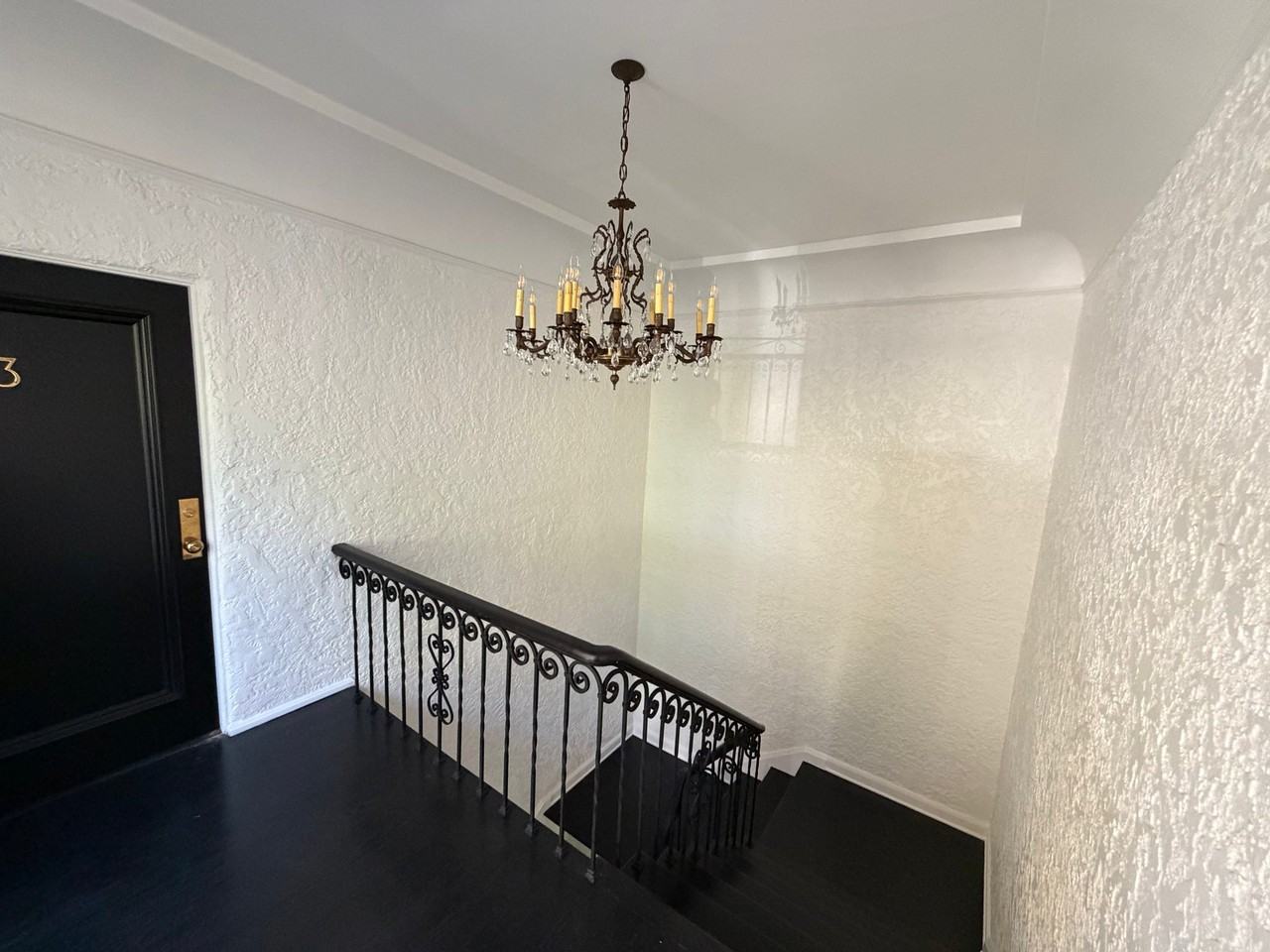 351 S Detroit St #4 - Photo 6 of 20
