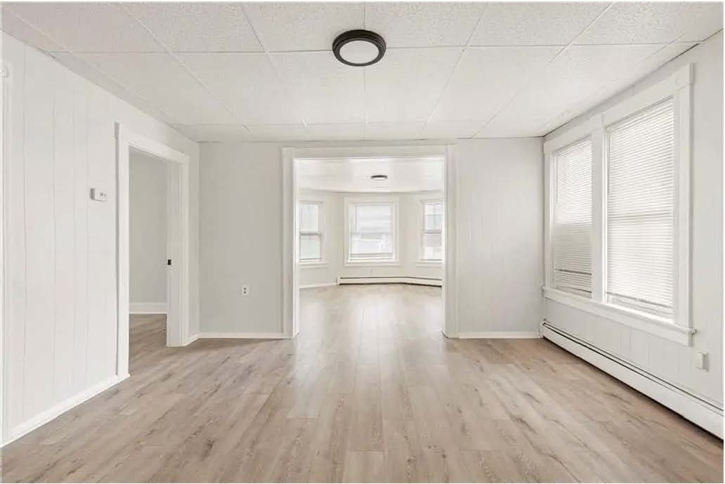 411 Rathbun St #3 - Photo 7 of 10