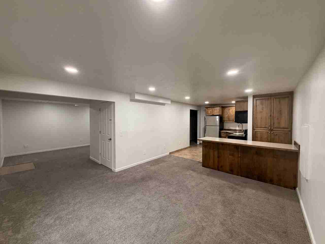 3004 S Perennial Ct - Photo 2 of 16