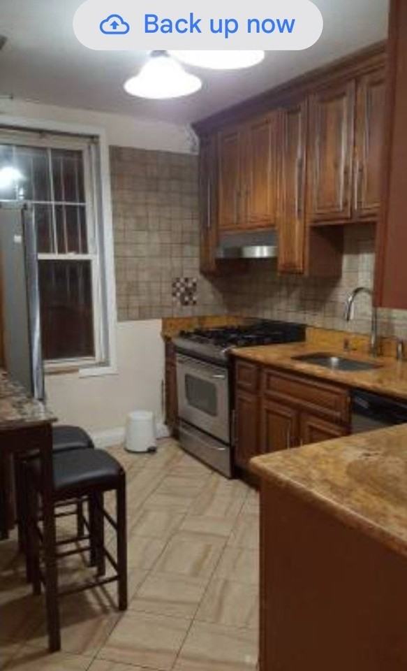 3215 Fairfield Ave #1LL - Photo 3 of 5
