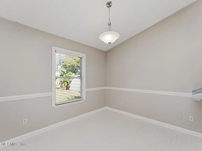 382 Prindle Dr E - Photo 2 of 20