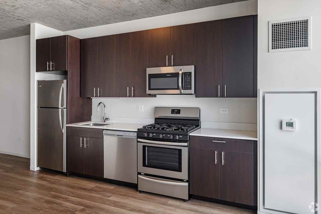 50 E 14th St - Photo 2 of 14