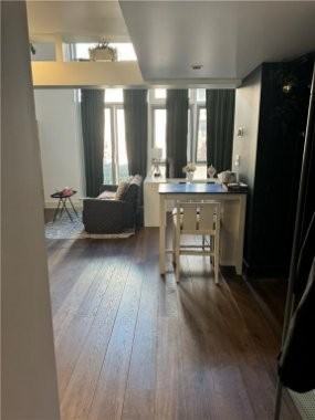 390 Lorimer St #2G - Photo 2 of 7