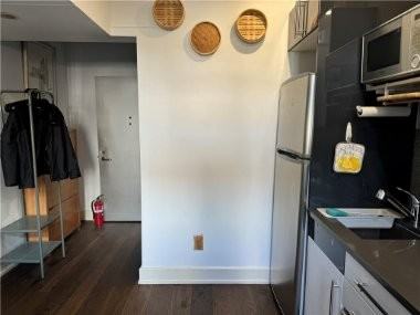 390 Lorimer St #2G - Photo 3 of 7