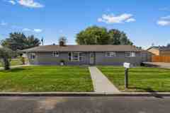 615 Ne Fairview St #RIVER - Photo 1 of 1