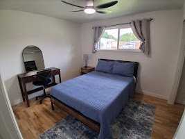 615 Ne Fairview St - Photo 3 of 9