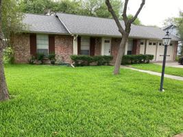 featured image of 4527 Lakebend West Dr