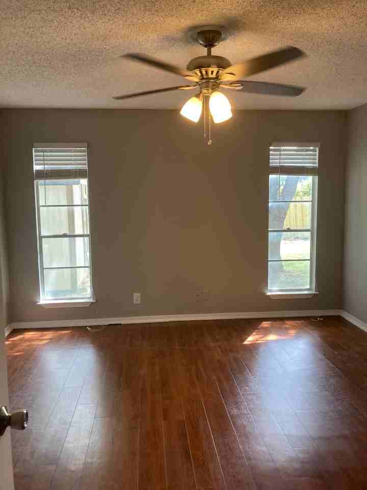 4527 Lakebend West Dr - Photo 2 of 18
