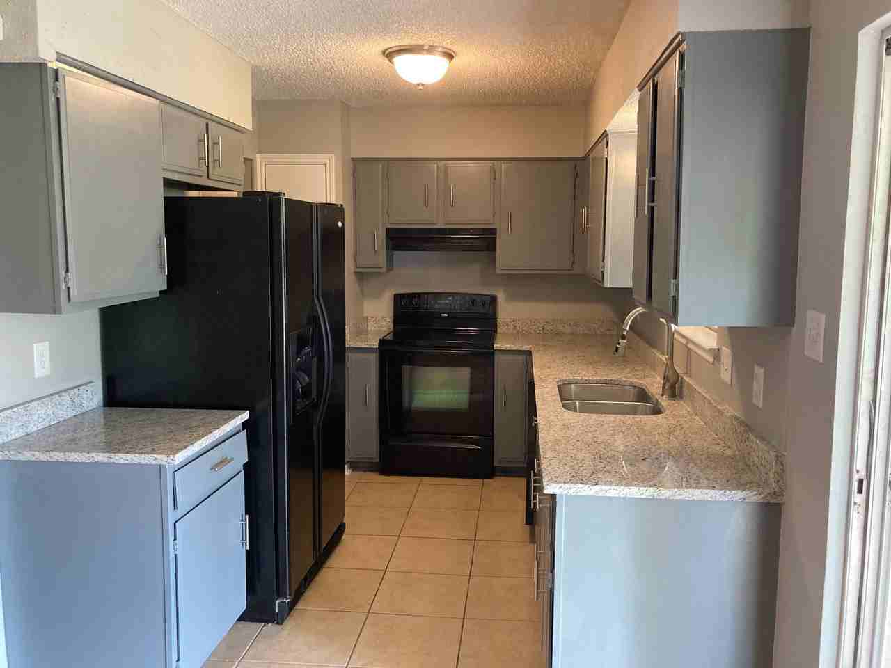 4527 Lakebend West Dr - Photo 4 of 18