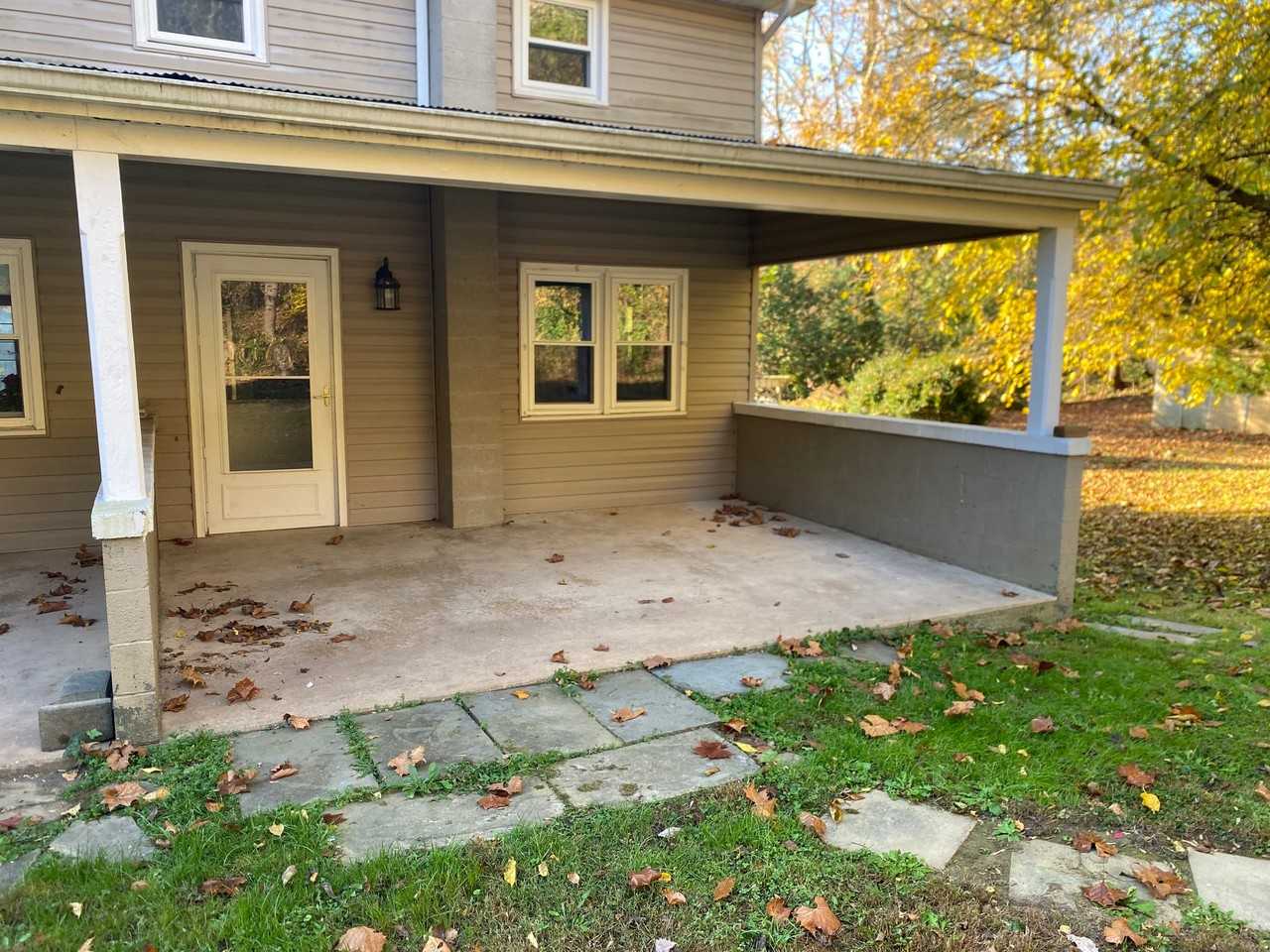7356 River Rd - Photo 4 of 19