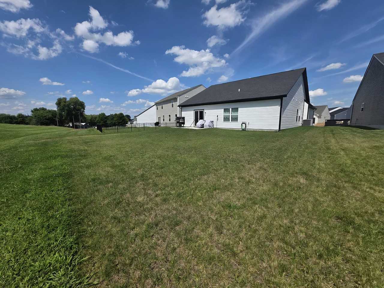 4158 Tingle Dr - Photo 3 of 20