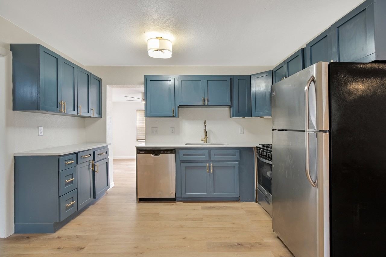 113 Kendra Ave - Photo 5 of 19