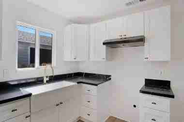 227 Maple St - Photo 5 of 14