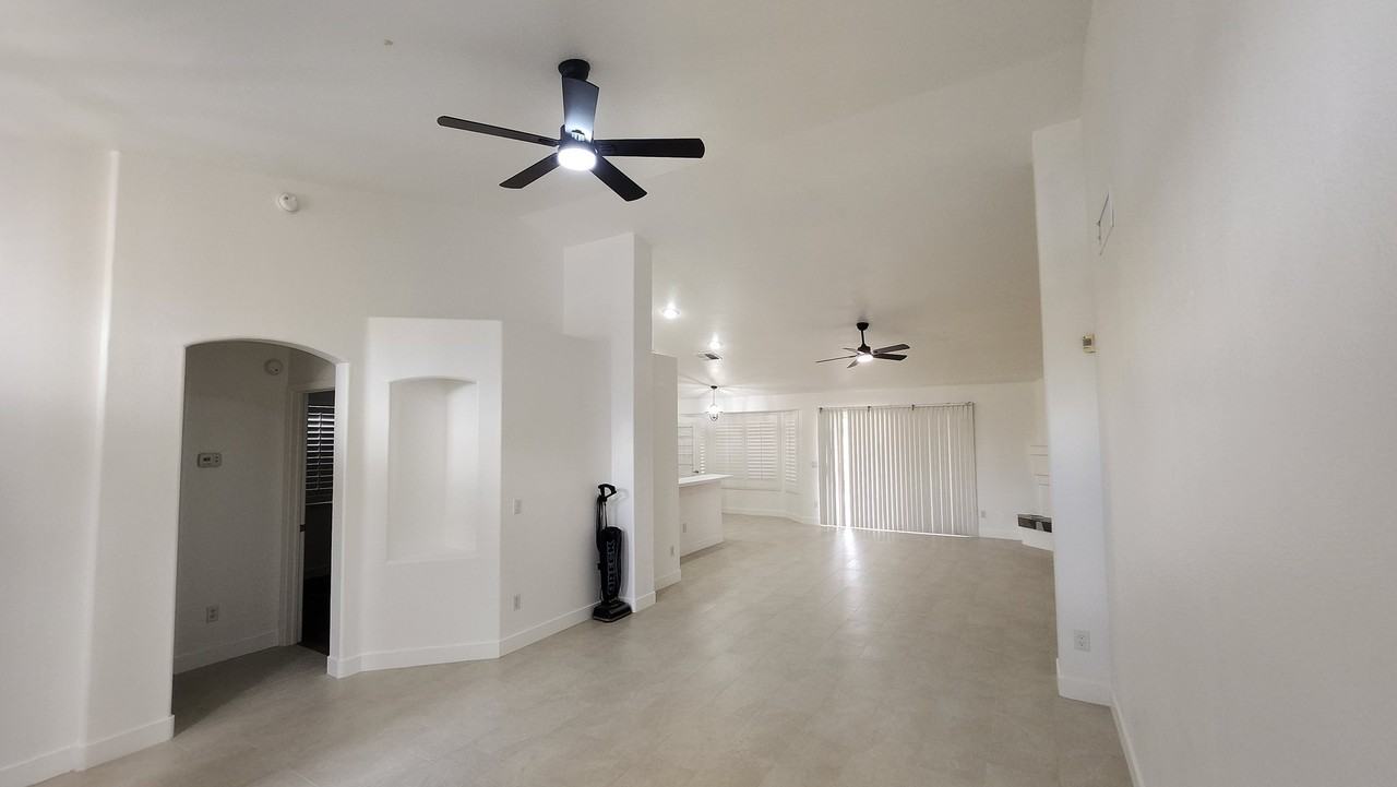 1410 E Bruce Ave - Photo 5 of 12