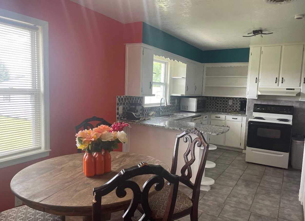 2725 Blan St - Photo 2 of 9