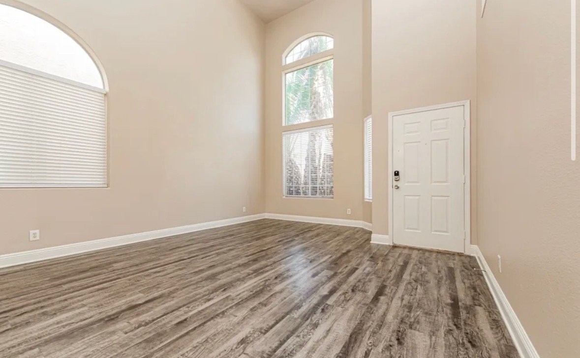 9297 Thunderbolt Ct - Photo 2 of 7