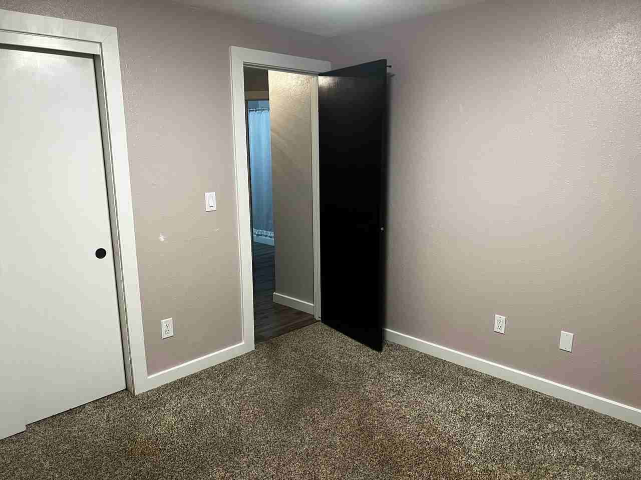 10326 W Landmark Ct - Photo 5 of 10