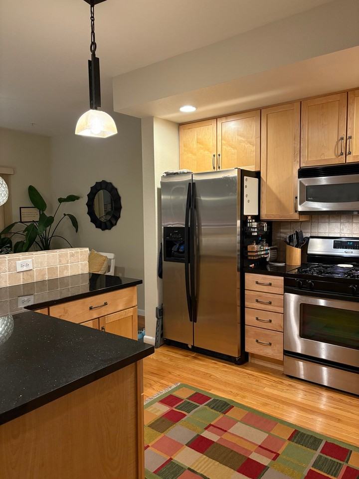 441 S Reed St - Photo 5 of 6