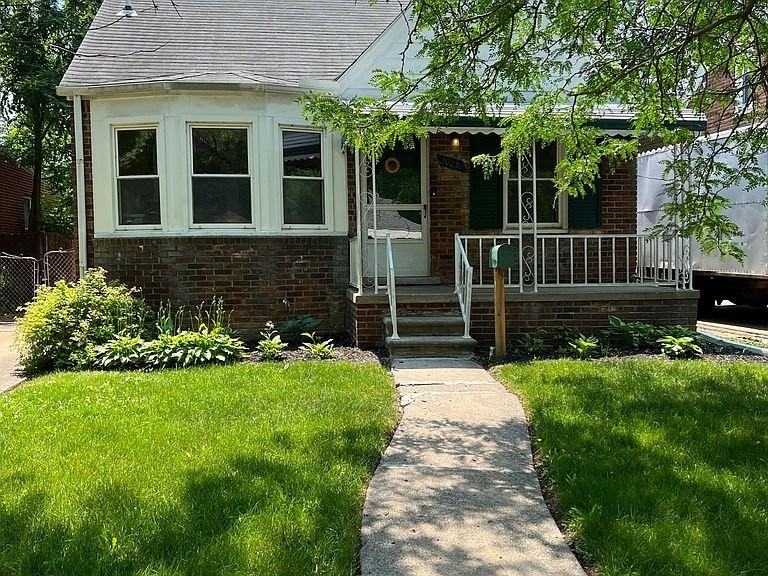 20292 Roscommon St - Photo 5 of 5