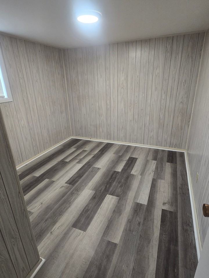 101 S Sycamore Ln - Photo 3 of 13