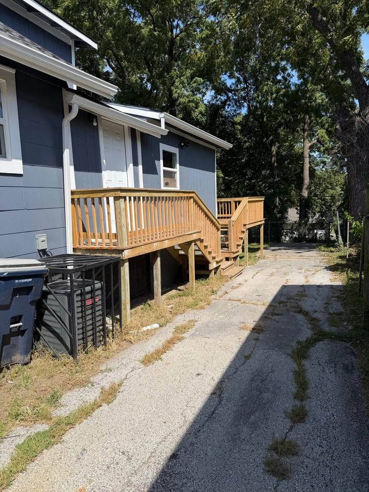 3919 Norton Ave - Photo 3 of 20