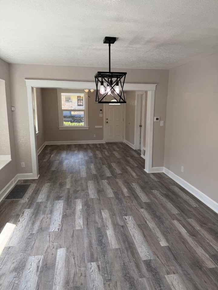 3919 Norton Ave - Photo 4 of 20