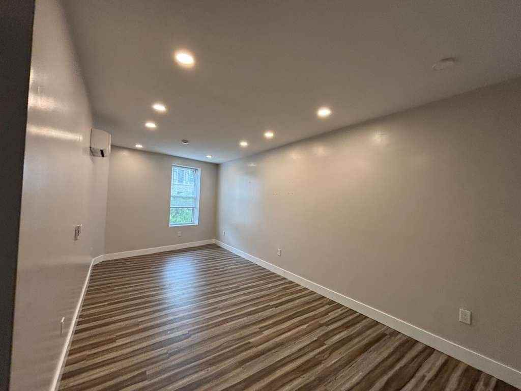 168 Ocean Ave #11 - Photo 3 of 8