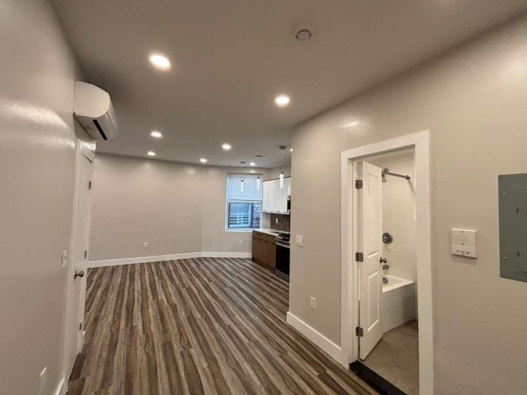 168 Ocean Ave #11 - Photo 4 of 8