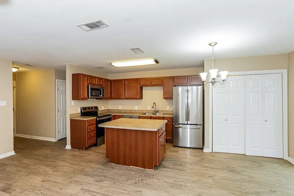 2309 Tallowood Ct - Photo 3 of 11